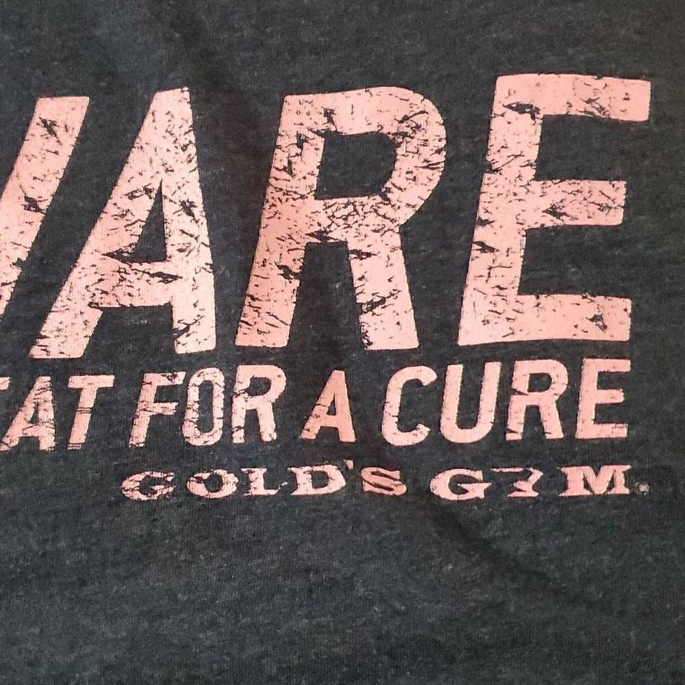 GOLDS GYM SWEAT FOR A CURE - Picture 2 of 4
